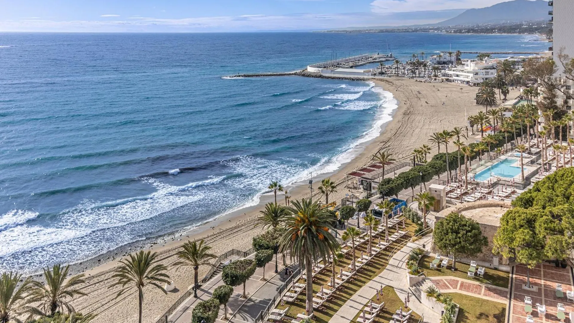 3 Hab. Primera Linea De Playa - Marbella Centro Apartment