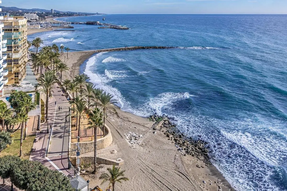 3 Hab. Primera Linea De Playa - Marbella Centro Apartment
